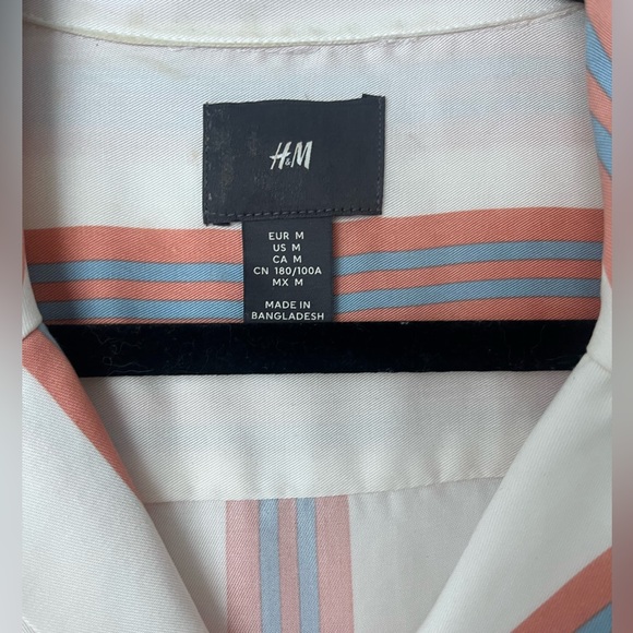 Men’s Short-Sleeve Striped Button Down - NWOT - Picture 2 of 3